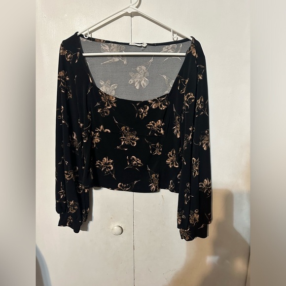 Lush XL Black Floral Cropped Blouse – Square Neck, Long Sleeves - Picture 3 of 5